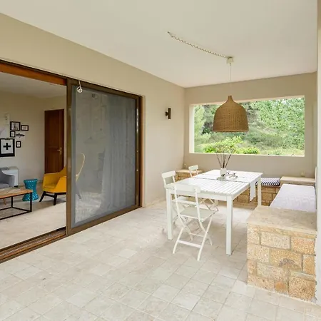 Louise, Trani Ammouda #feelslikehome Ormos Panagias