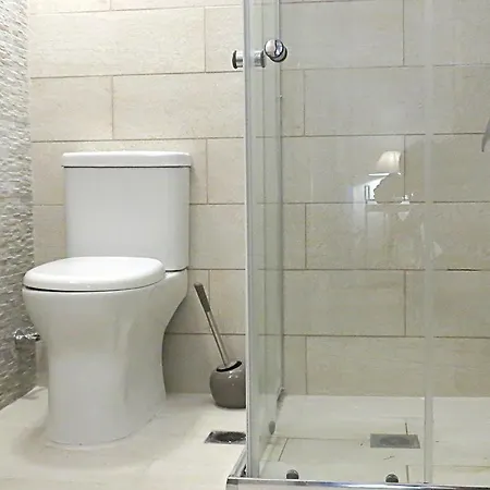 בית נופש Louise, Trani Ammouda #feelslikehome *