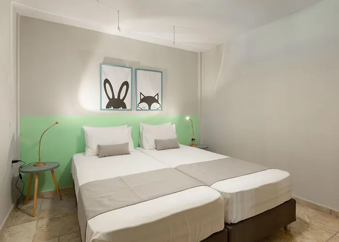 Louise, Trani Ammouda #feelslikehome Hébergement de vacances Ormos Panagias