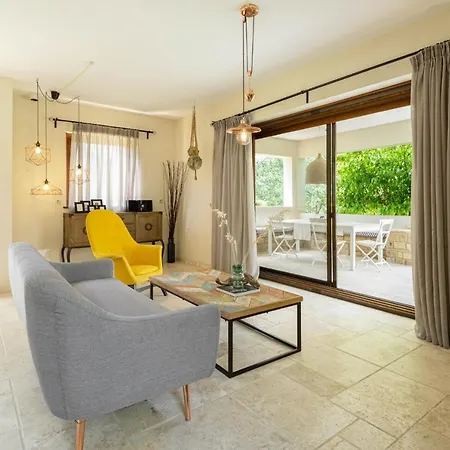 Louise, Trani Ammouda #feelslikehome Hébergement de vacances