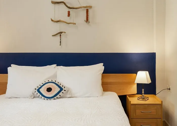 Louise, Trani Ammouda #feelslikehome Ormos Panagias